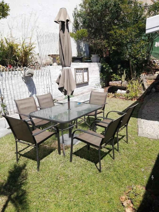 36 Mount Road Guesthouse And Self Catering Πορτ Ελίζαμπεθ Εξωτερικό φωτογραφία