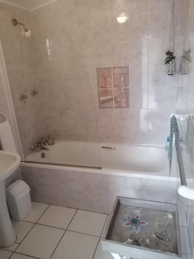 36 Mount Road Guesthouse And Self Catering Πορτ Ελίζαμπεθ Εξωτερικό φωτογραφία